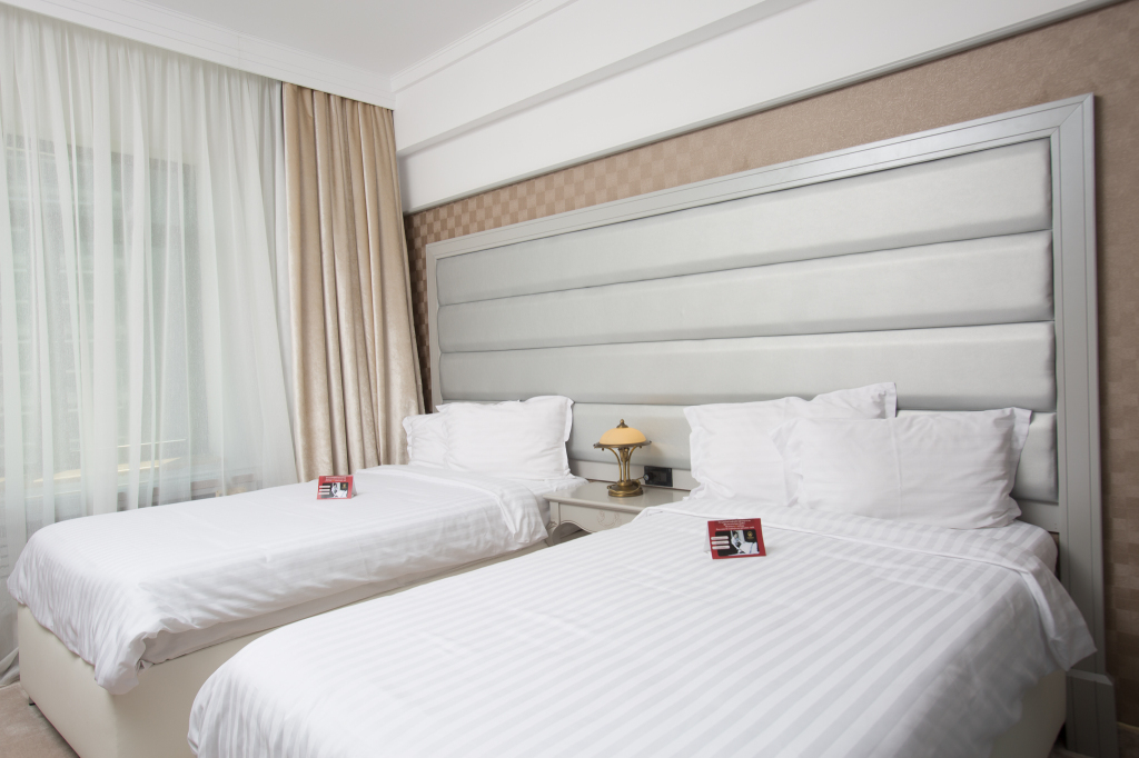 Phoenicia Grand Hotel - 561
