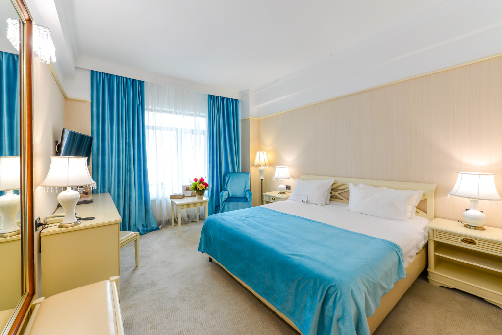 Phoenicia Grand Hotel - 488
