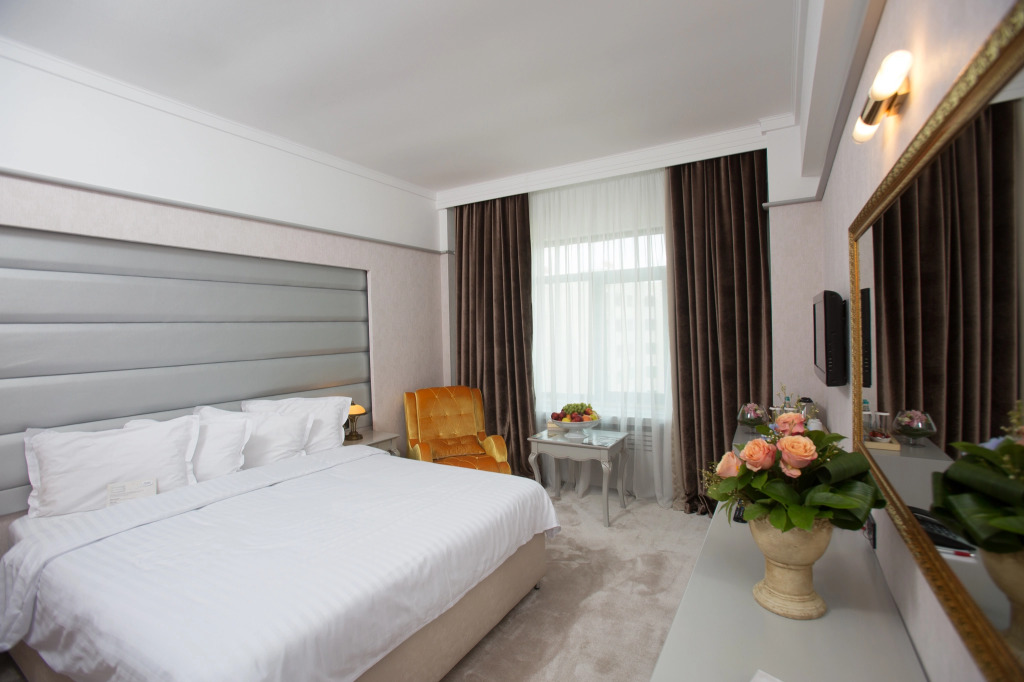 Phoenicia Grand Hotel - 407