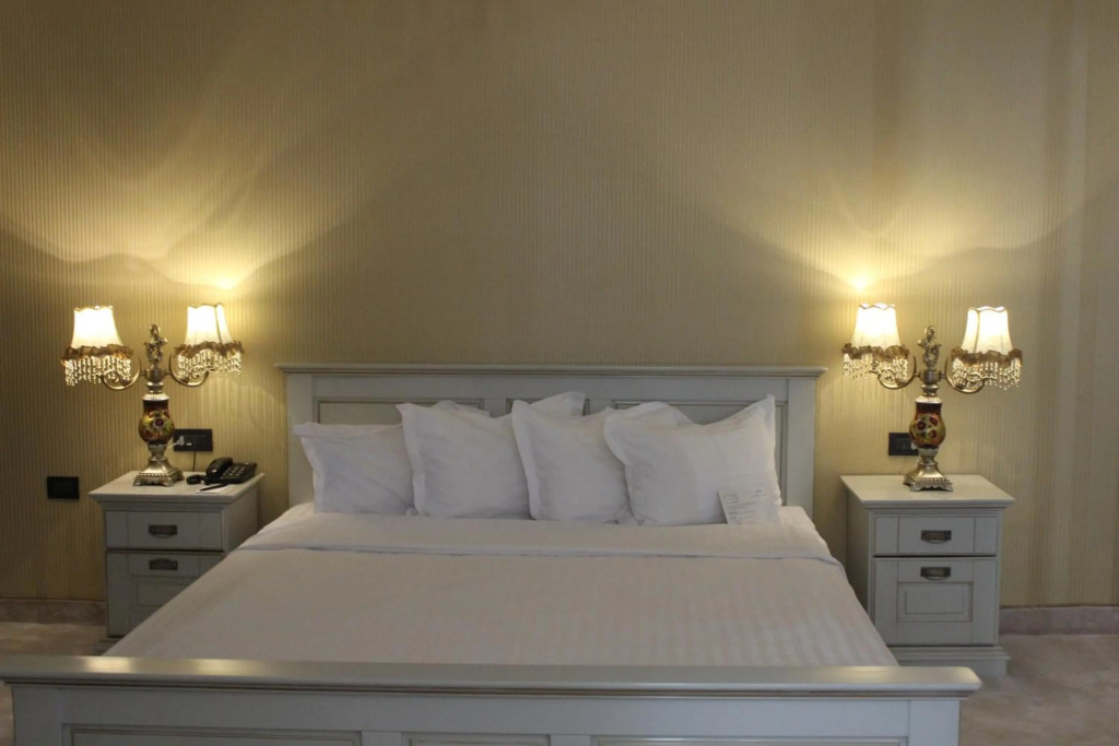 Phoenicia Grand Hotel - 698