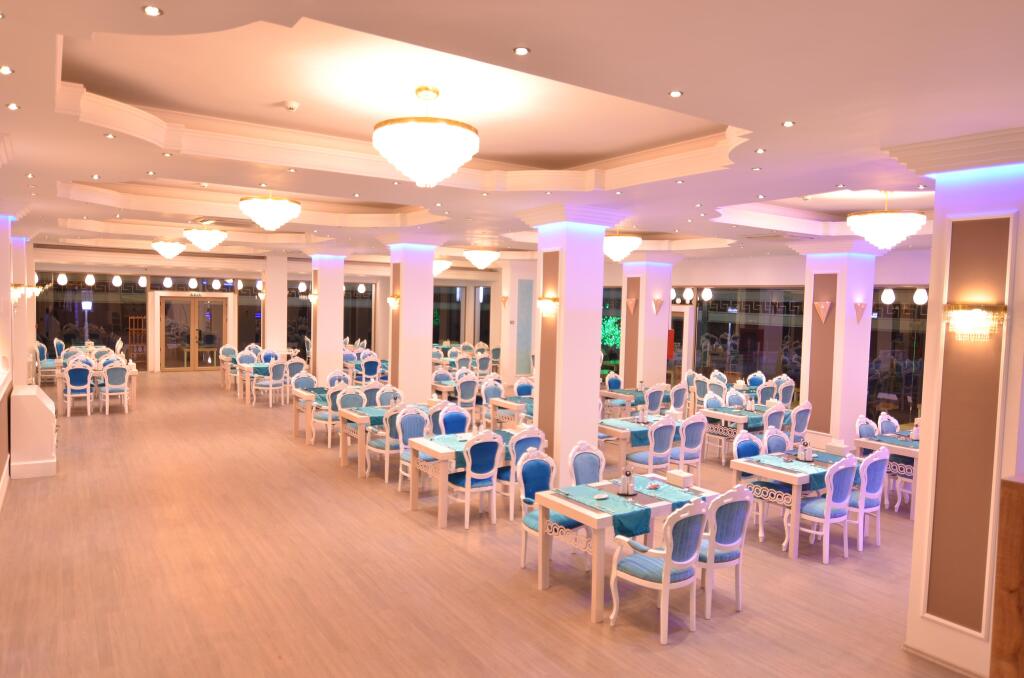 Phoenicia Luxury - 280