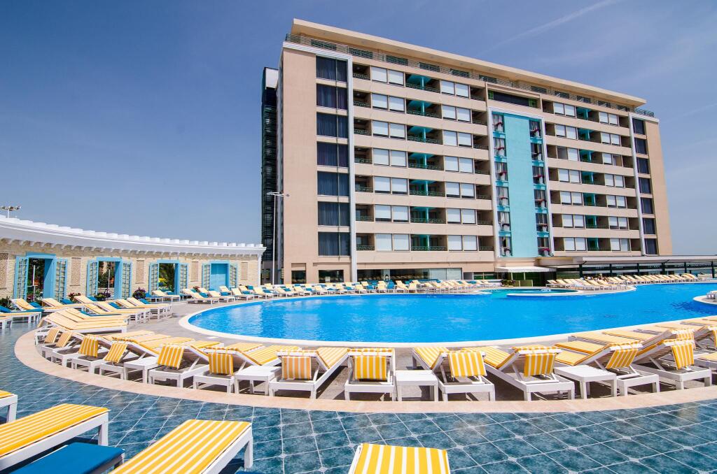 Phoenicia Luxury - 899