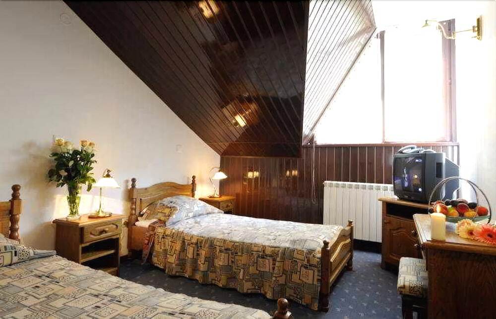 Phoenix Spa Hotel - 633