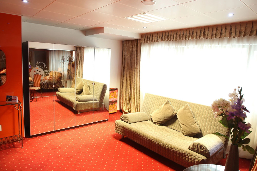 Grand Pier Hotel Old Town - 605