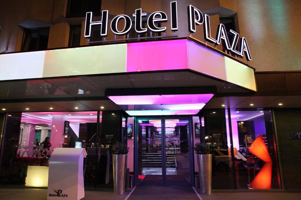Plaza V - 690