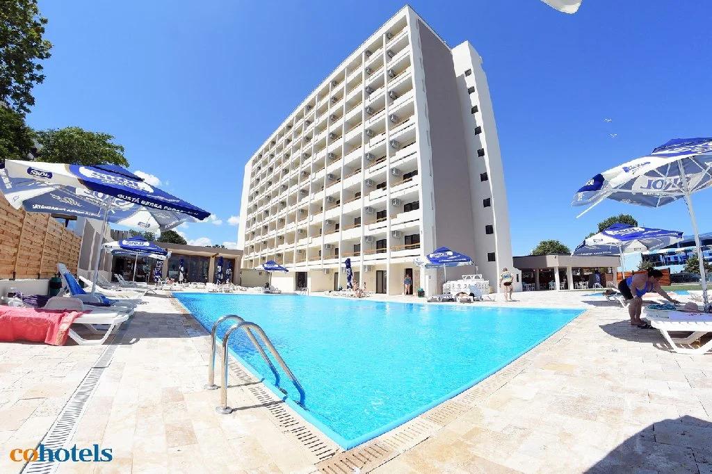 Hotel Poseidon Jupiter - 957