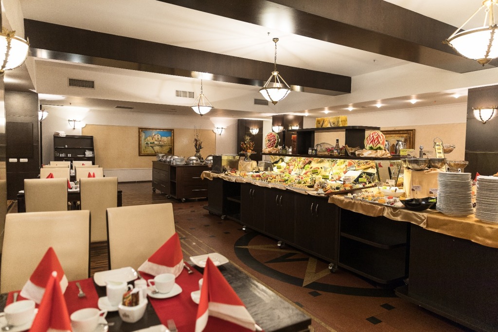 Prahova Plaza Hotel - 657