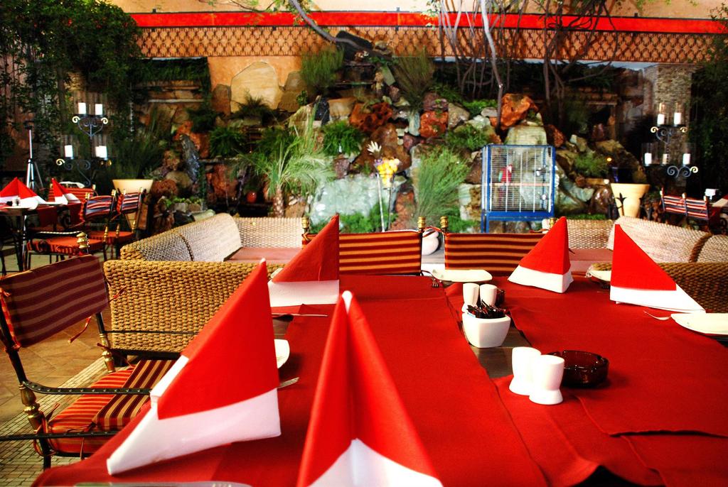 Prahova Plaza Hotel - 758