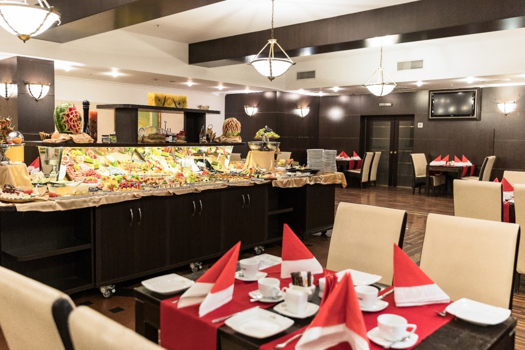 Prahova Plaza Hotel - 650