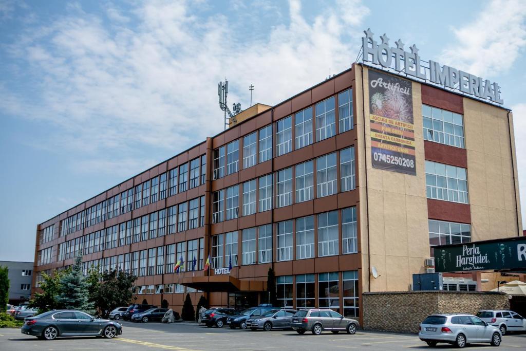 Imperial Inn - 324