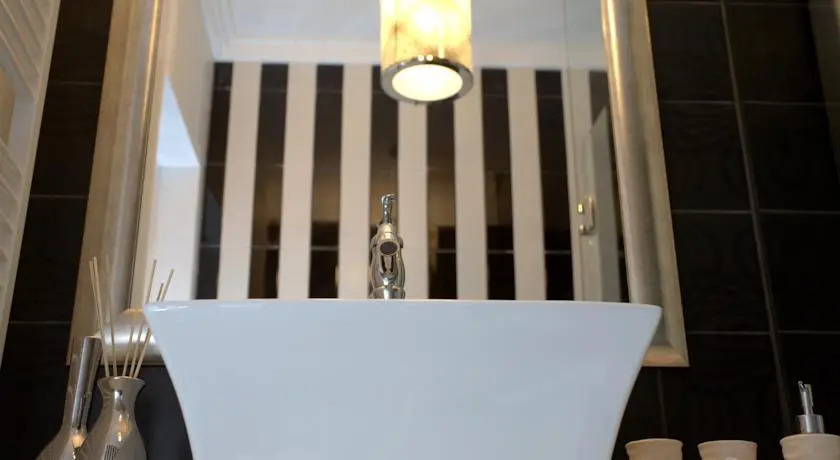 Pensiunea Prestige Boutique and Restaurant - 718