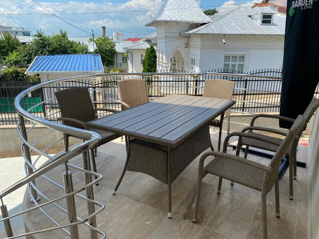 Prestige House - 229
