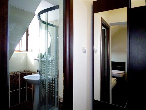 Prince Hotel - 627