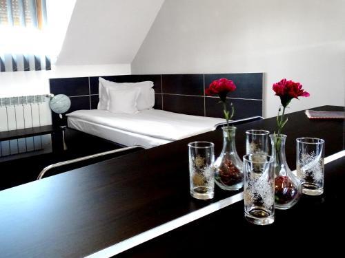 Prince Hotel - 1000