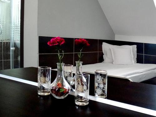 Prince Hotel - 356