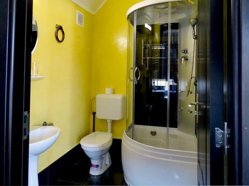 Prince Hotel - 926