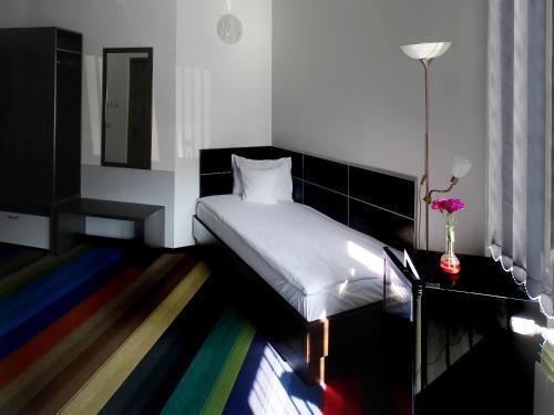 Prince Hotel - 938