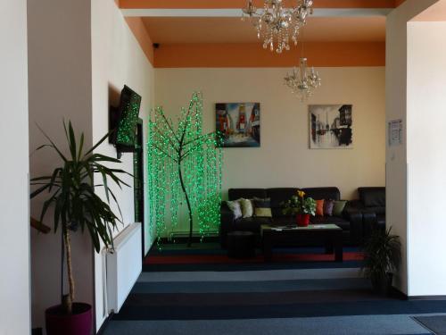 Prince Hotel - 156