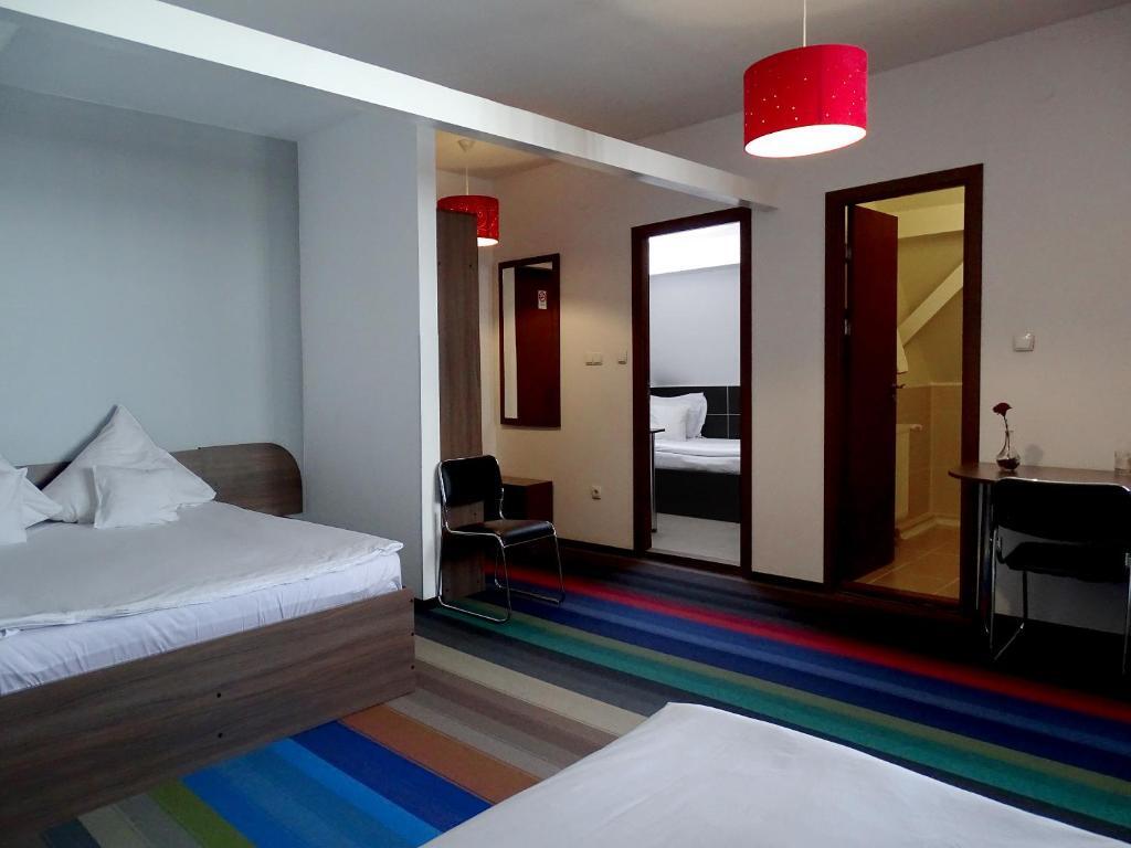 Prince Hotel - 741