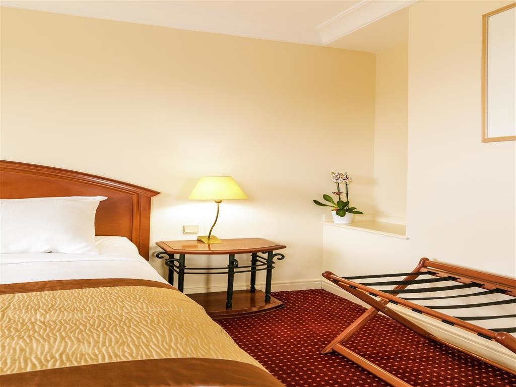Pullman Bucharest World Trade Center Hotel - 585