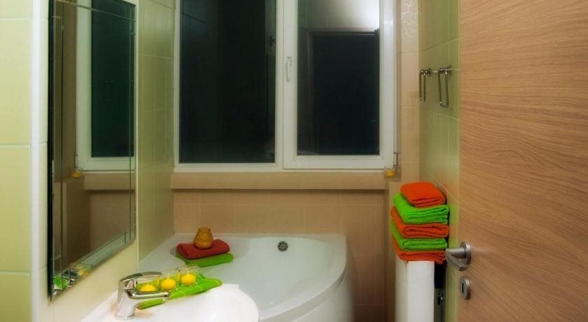 Rainbow Accommodation - 508