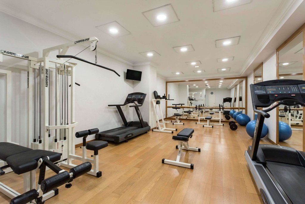 Ramada by Wyndham Bucharest Majestic - 744