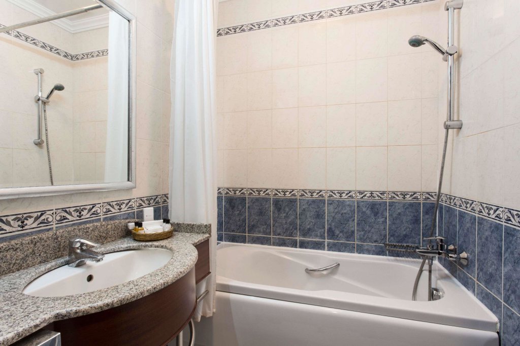 Ramada by Wyndham Bucharest Majestic - 428