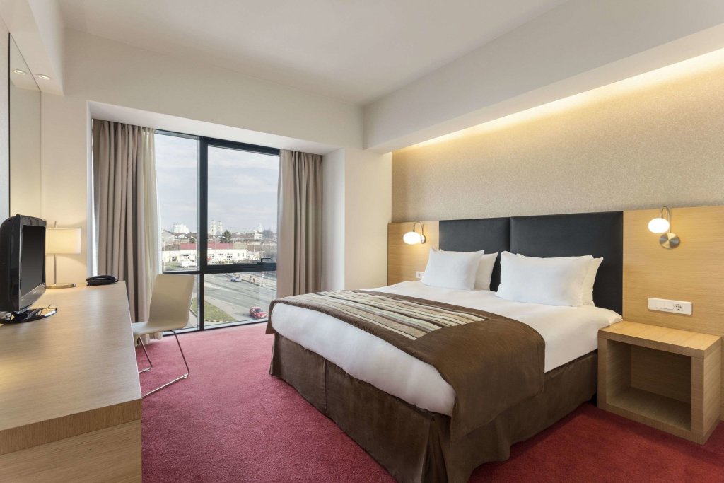Ramada by Wyndham Oradea - 427