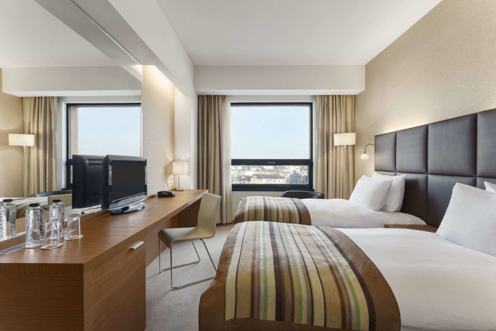 Ramada by Wyndham Oradea - 435