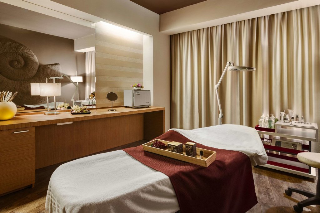 Ramada by Wyndham Oradea - 69