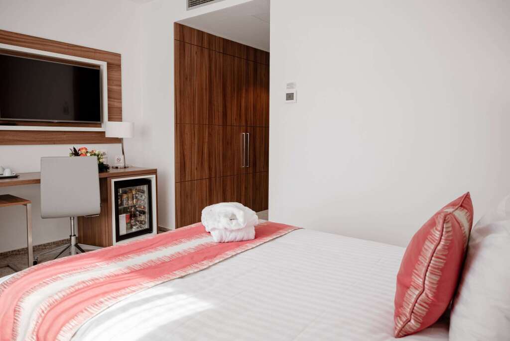 Ramada Plaza by Wyndham Craiova - 823