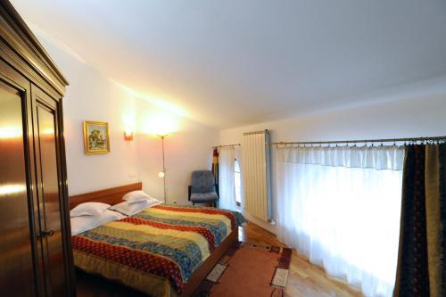 Rapsodia Pension - 766