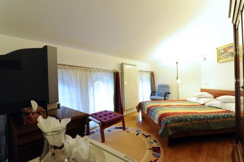 Rapsodia Pension - 354