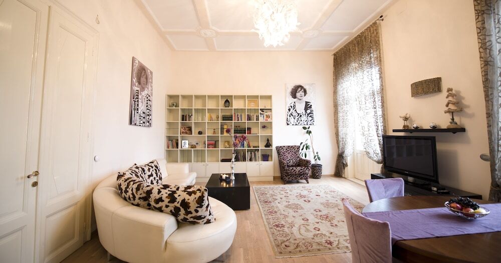 Red Hotel Downtown Unirii - 184