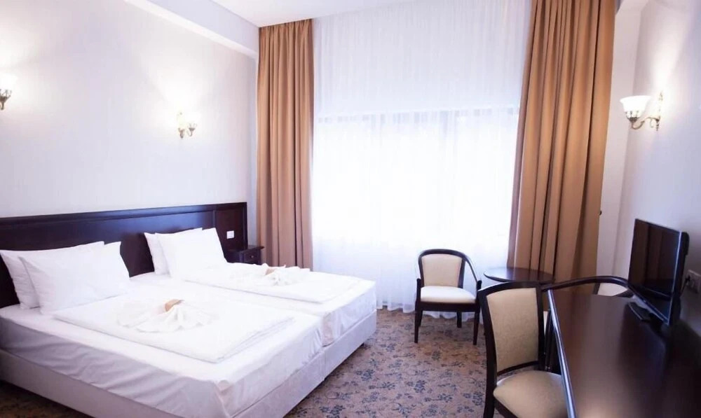 Rediu Hotel & Restaurant - 951
