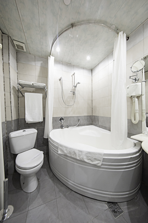 Relax Comfort Suites - 468