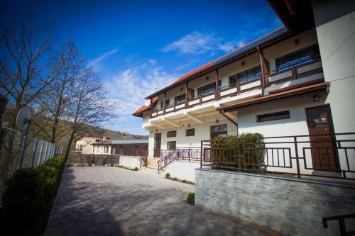 Roata Faget Inn - 789