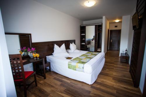Roata Faget Inn - 543