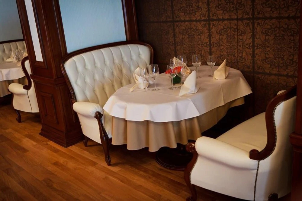 Hotel Roman By Dumbrava Business Resort - 77