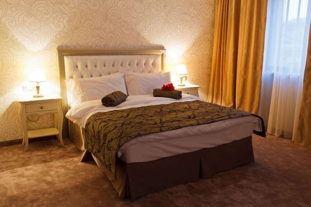 Hotel Roman By Dumbrava Business Resort - 449