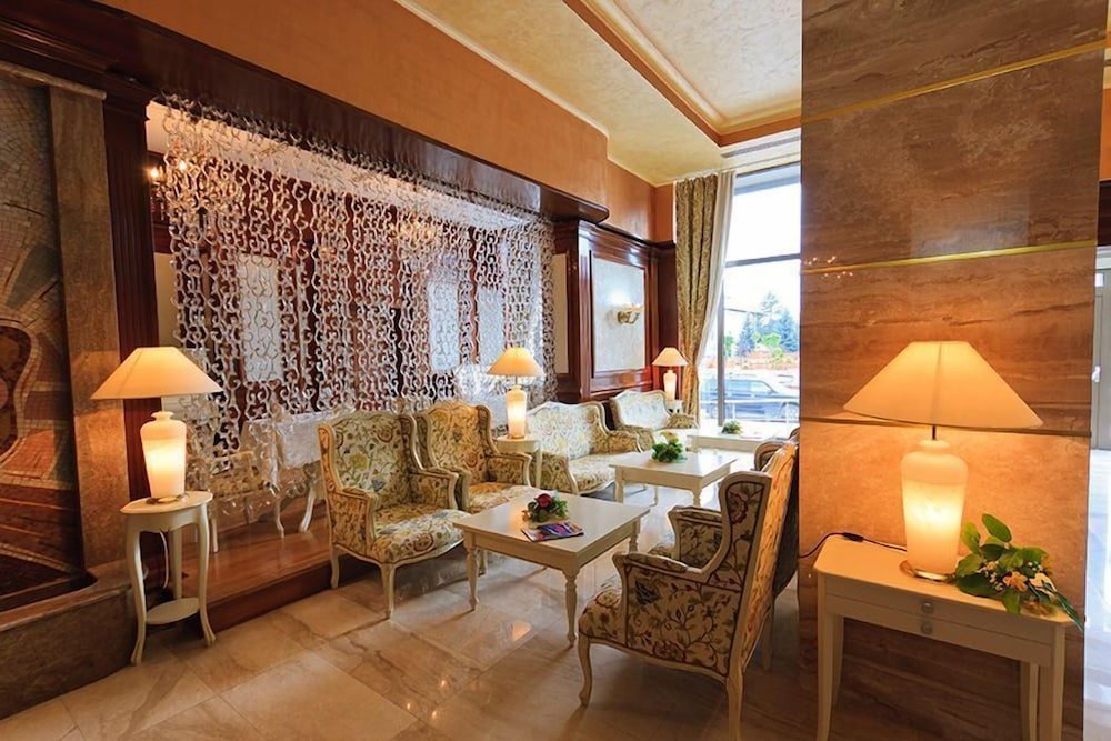 Hotel Roman By Dumbrava Business Resort - 342