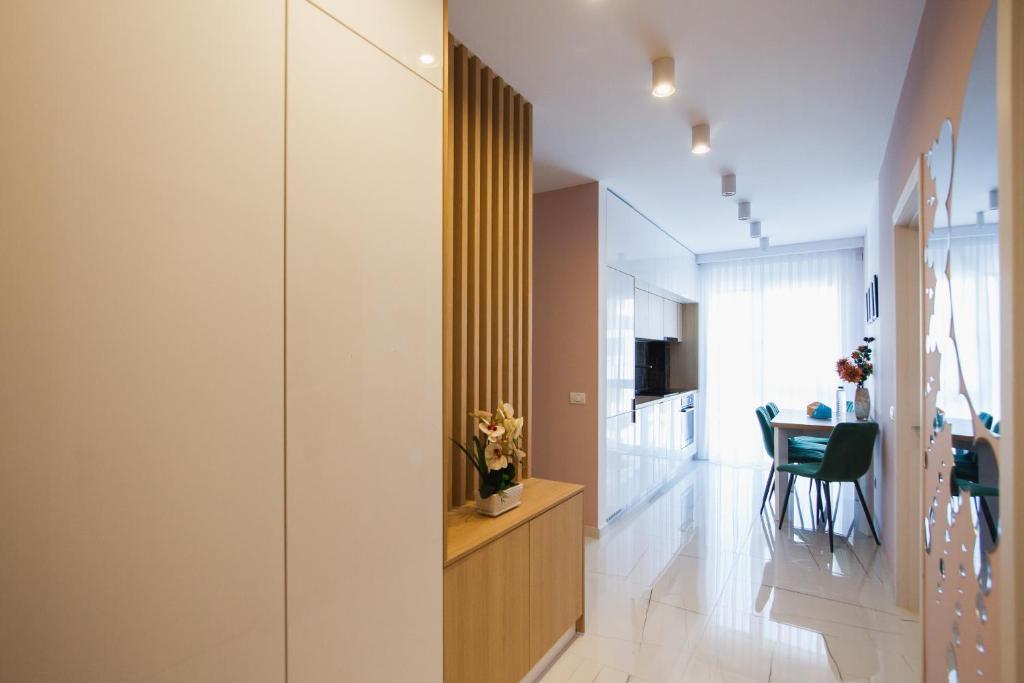 Romantic getaway at West Residence - 874