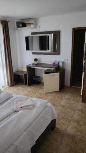 Rosiem House - 406