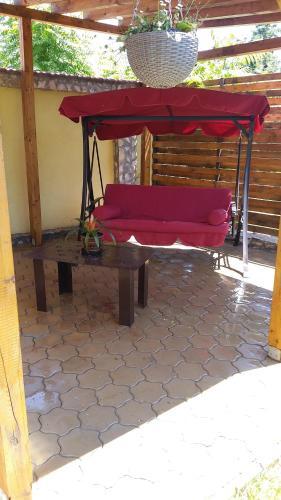 Rosiem House - 657