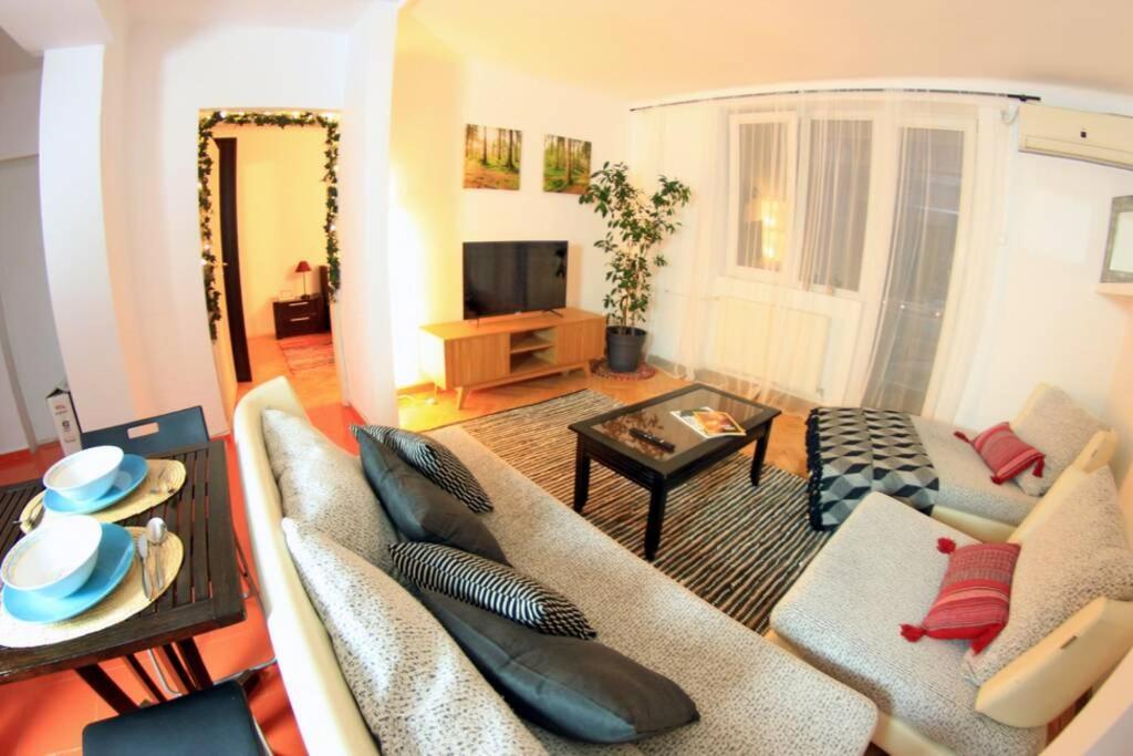 Rox Central Apartments 5 - 77