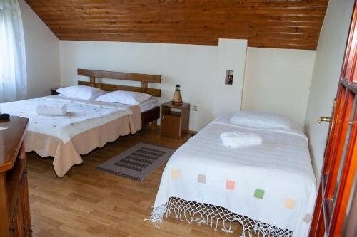 Rustic Argesean - 322