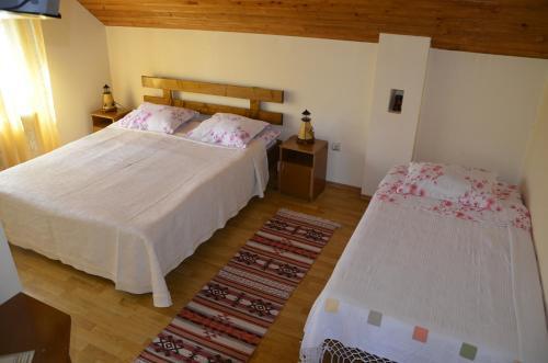 Rustic Argesean - 196