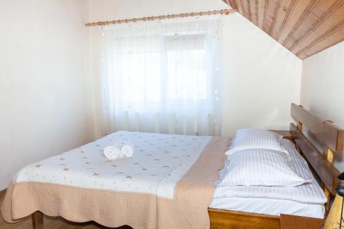 Rustic Argesean - 584