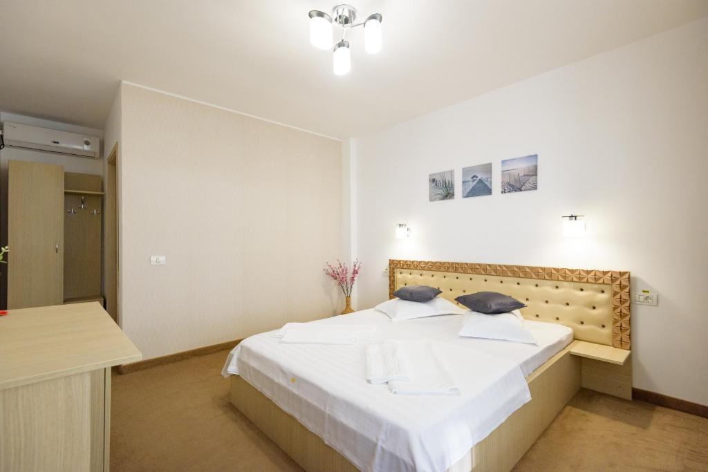 SaloS Beach Resort - 682