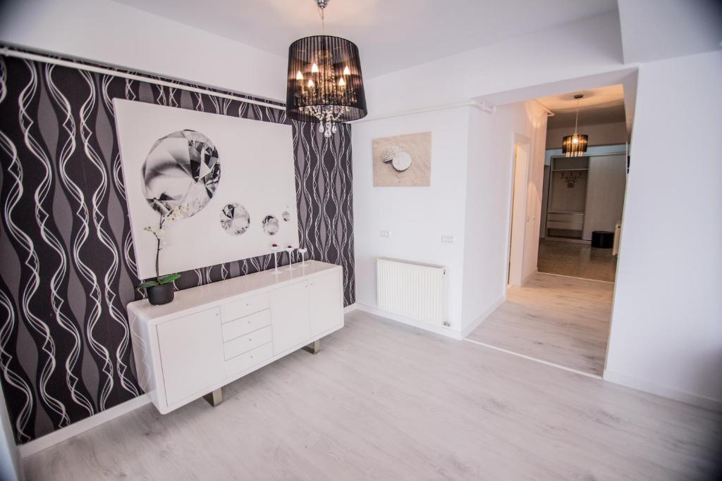 Sand Diamonds Mamaia - 798